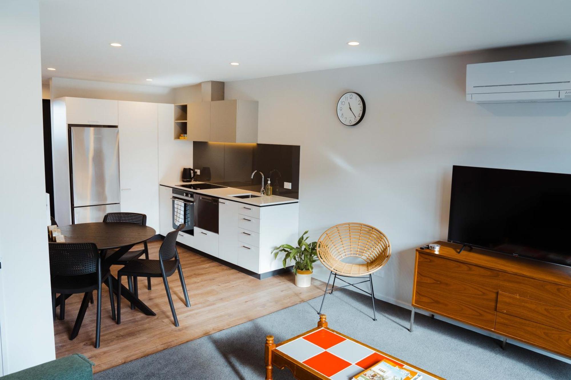 New Townhouse, Heart Of City Centre, 2 Bed 2 Bath, Car Park Christchurch Bagian luar foto
